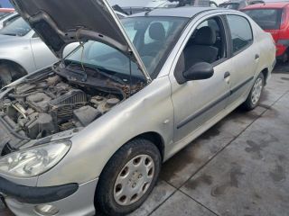 bontott PEUGEOT 206 Közösnyomócső