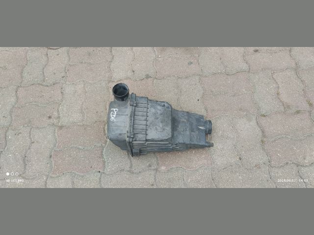 bontott PEUGEOT 206 Légszűrő Ház