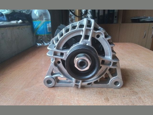 bontott PEUGEOT 206 Generátor