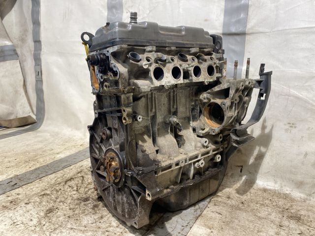 bontott PEUGEOT 206 Motor (Fűzött blokk hengerfejjel)