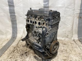 bontott PEUGEOT 206 Motor (Fűzött blokk hengerfejjel)