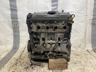 bontott PEUGEOT 206 Motor (Fűzött blokk hengerfejjel)