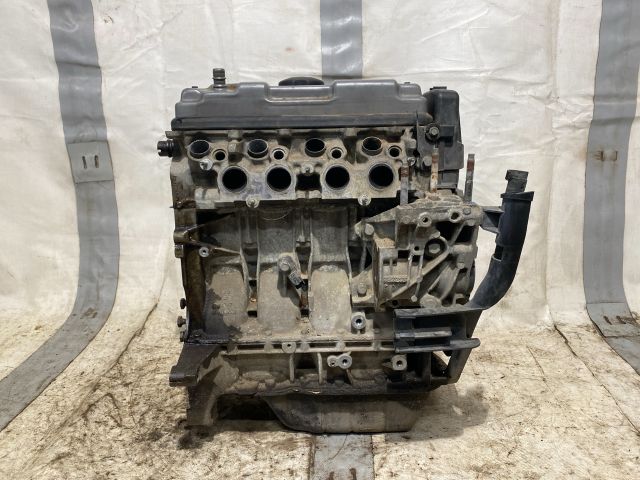 bontott PEUGEOT 206 Motor (Fűzött blokk hengerfejjel)