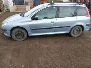 bontott PEUGEOT 206 Motor Tartó Bak Bal