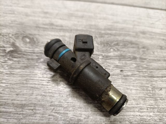 bontott PEUGEOT 206 Porlasztó (1 db)