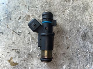 bontott PEUGEOT 206 Porlasztó (1 db)