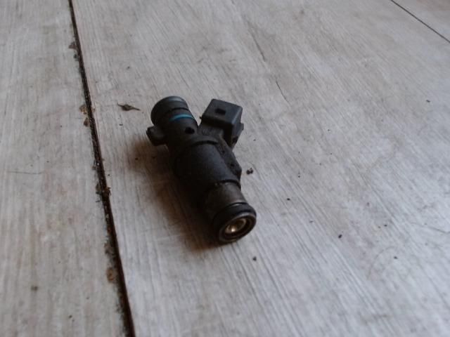 bontott PEUGEOT 206 Porlasztó (1 db)