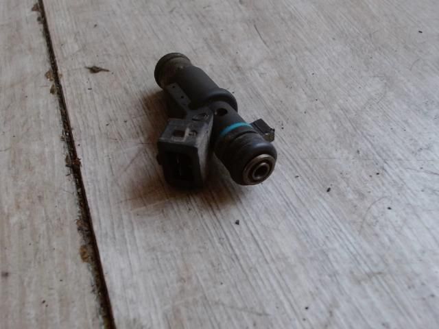 bontott PEUGEOT 206 Porlasztó (1 db)