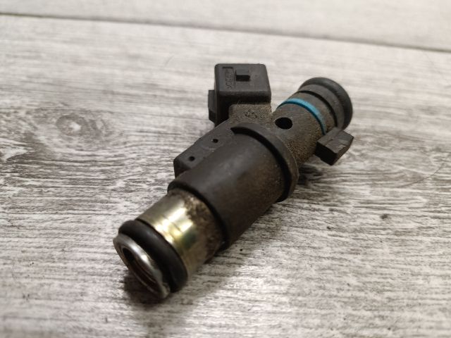 bontott PEUGEOT 206 Porlasztó (1 db)