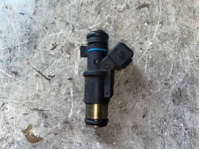 bontott PEUGEOT 206 Porlasztó (1 db)