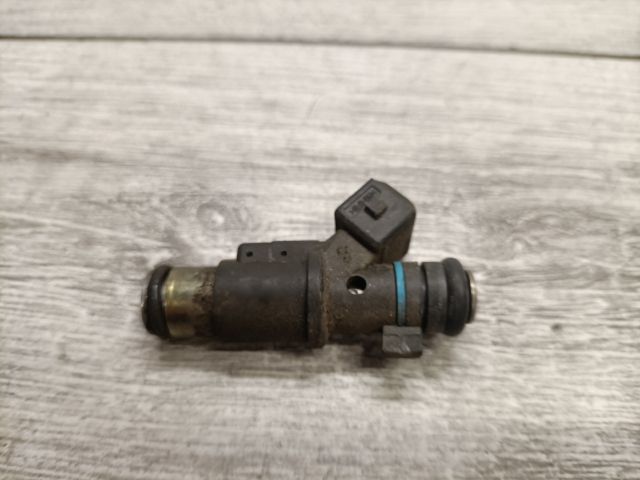 bontott PEUGEOT 206 Porlasztó (1 db)