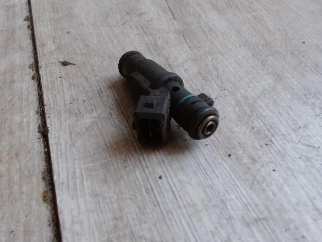 bontott PEUGEOT 206 Porlasztó (1 db)