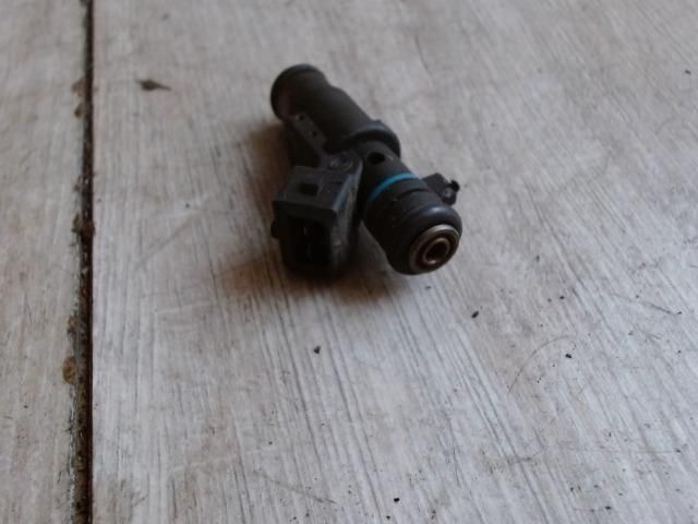 bontott PEUGEOT 206 Porlasztó (1 db)