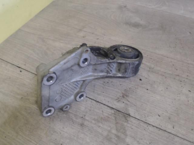 bontott PEUGEOT 206 Váltó Tartó Bak (Pozíciófüggetlen)