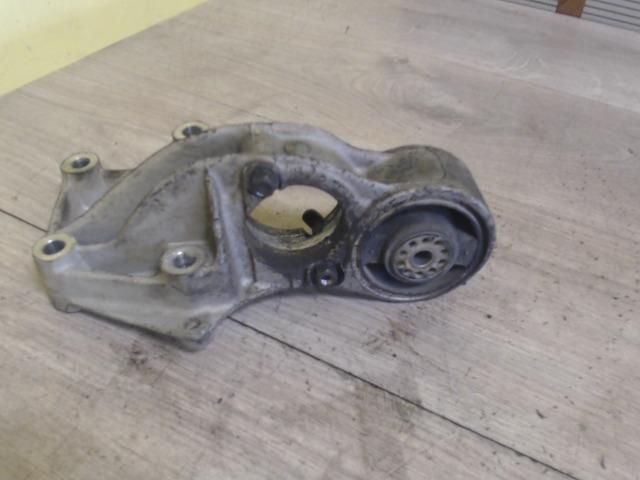 bontott PEUGEOT 206 Váltó Tartó Bak (Pozíciófüggetlen)