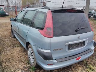 bontott PEUGEOT 206 Vízhűtő Radiátor (Klímás)