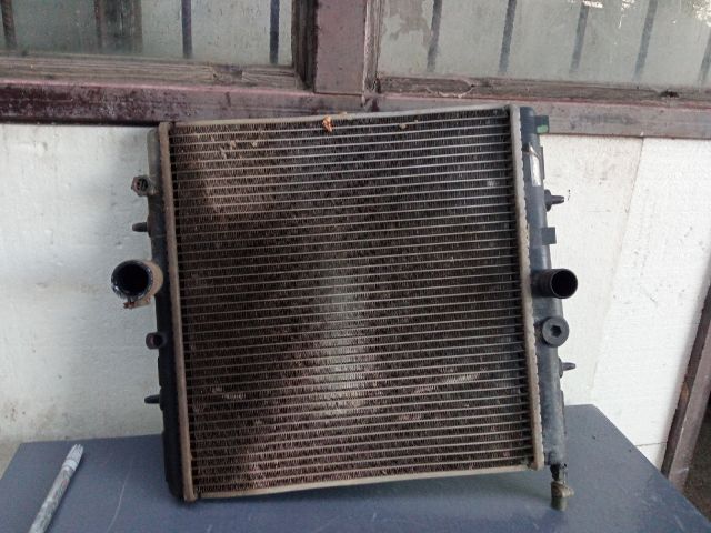 bontott PEUGEOT 206 Vízhűtő Radiátor (Nem klímás)