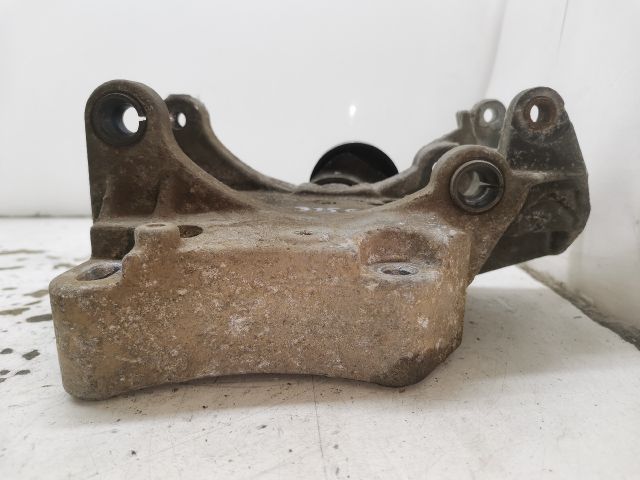 bontott PEUGEOT 206 Generátor Tartó Bak