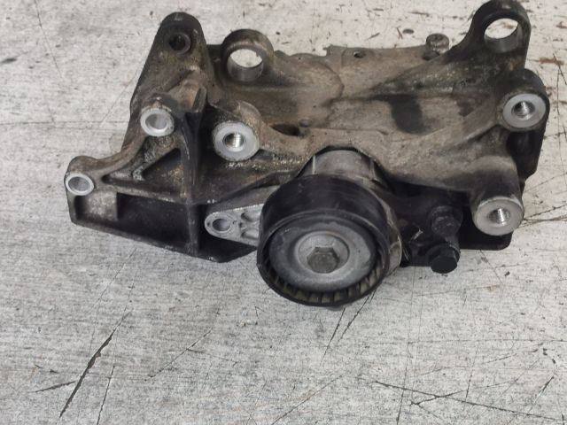 bontott PEUGEOT 206 Generátor Tartó Bak