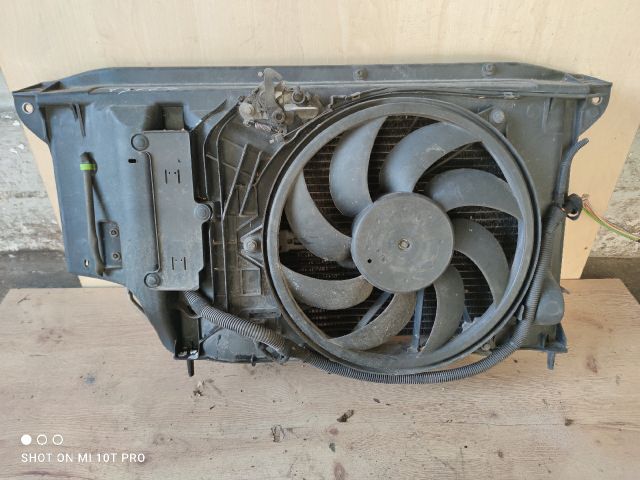 bontott PEUGEOT 206 Hűtőventilátor Keret