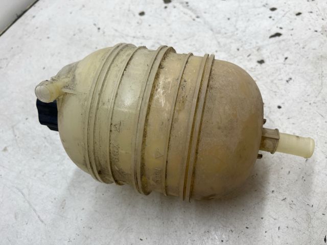 bontott PEUGEOT 206 Kiegyenlítő Tartály