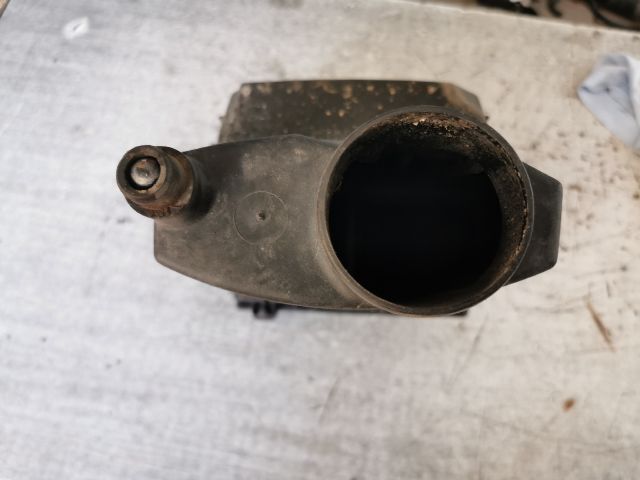 bontott PEUGEOT 206 Légszűrő Ház