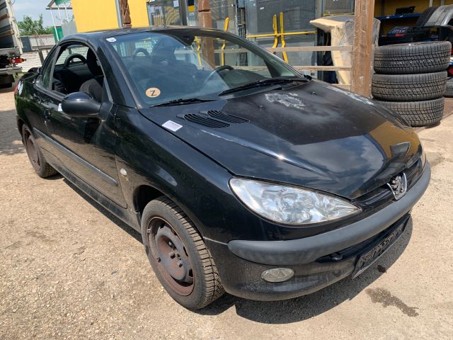 bontott PEUGEOT 206 Motor (Fűzött blokk hengerfejjel)