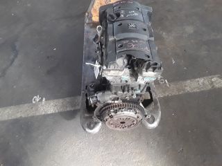 bontott PEUGEOT 206 Motor (Fűzött blokk hengerfejjel)