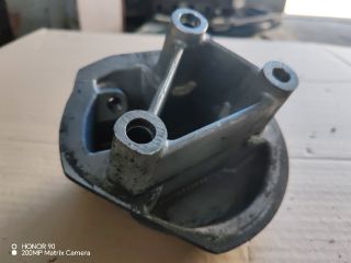 bontott PEUGEOT 206 Motor Tartó Bak (Fém)