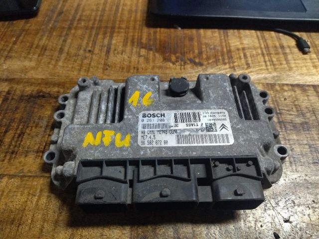 bontott PEUGEOT 206 Motorvezérlő