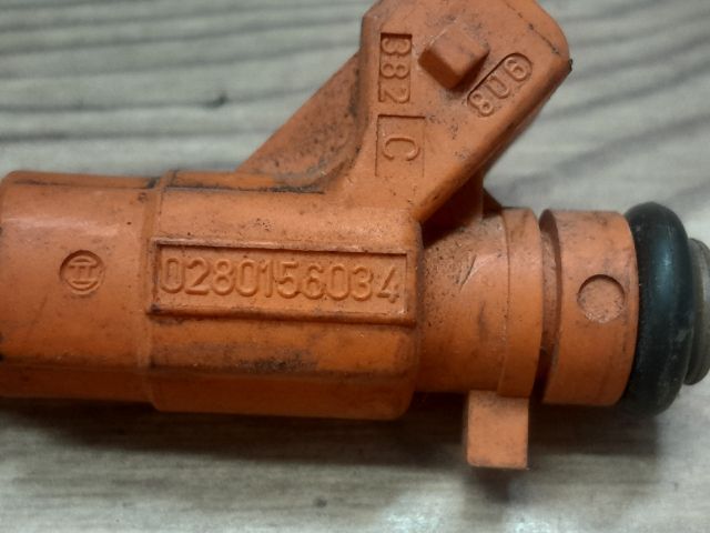 bontott PEUGEOT 206 Porlasztó (1 db)