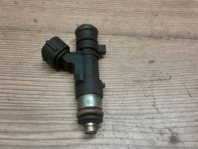 bontott PEUGEOT 206 Porlasztó (1 db)