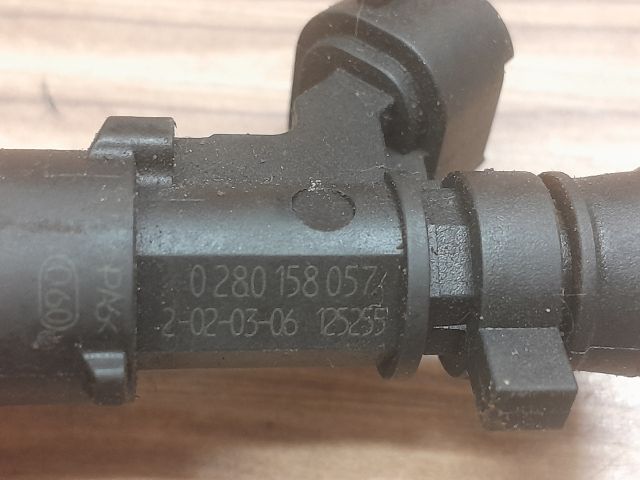 bontott PEUGEOT 206 Porlasztó (1 db)