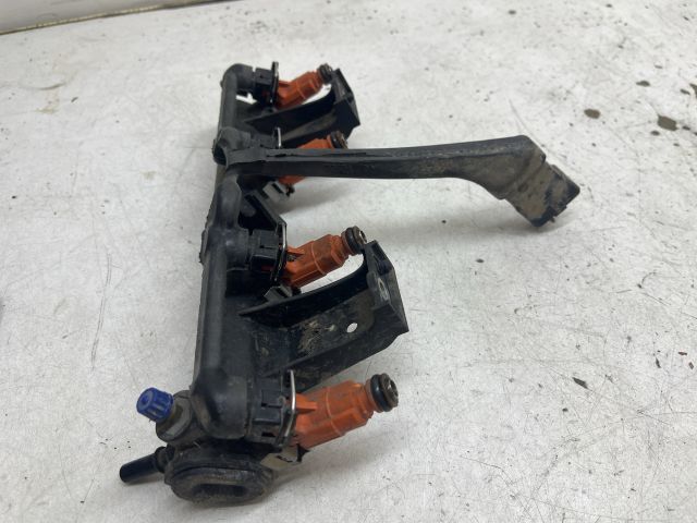 bontott PEUGEOT 206 Porlasztó Sor / Híd