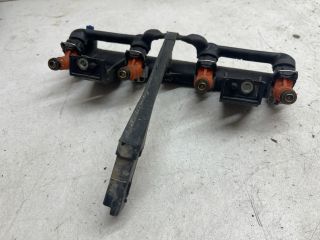 bontott PEUGEOT 206 Porlasztó Sor / Híd