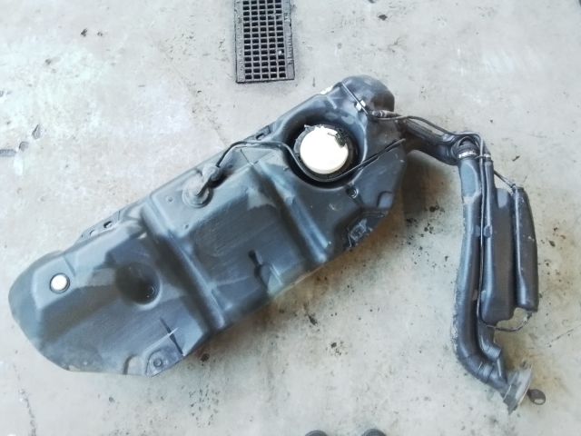 bontott PEUGEOT 206 Tank