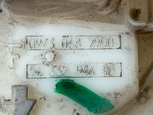 bontott PEUGEOT 206 Üzemanyag Szivattyú