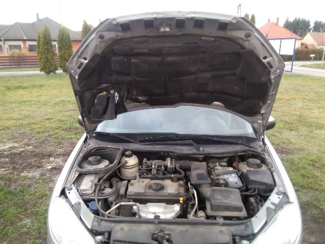 bontott PEUGEOT 206 Alsó Vezérlés Burkolat