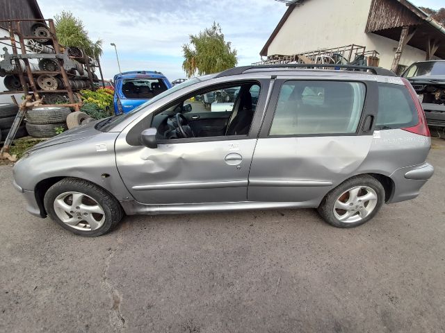 bontott PEUGEOT 206 Bal hátsó Rugó