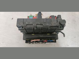 bontott PEUGEOT 206 Biztosítéktábla Motortér