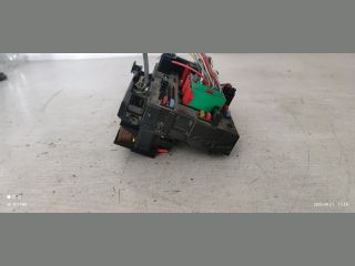 bontott PEUGEOT 206 Biztosítéktábla Motortér