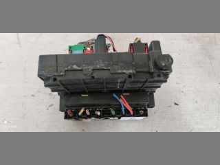 bontott PEUGEOT 206 Biztosítéktábla Motortér