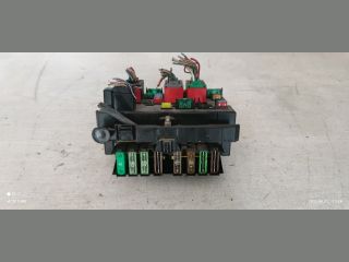 bontott PEUGEOT 206 Biztosítéktábla Motortér