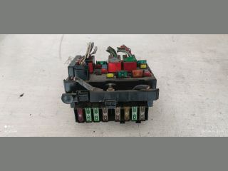 bontott PEUGEOT 206 Biztosítéktábla Motortér