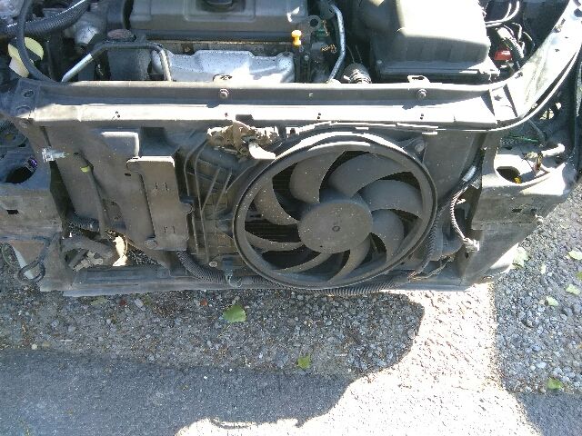 bontott PEUGEOT 206 Motor (Fűzött blokk hengerfejjel)