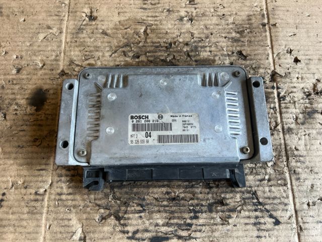 bontott PEUGEOT 206 Motorvezérlő