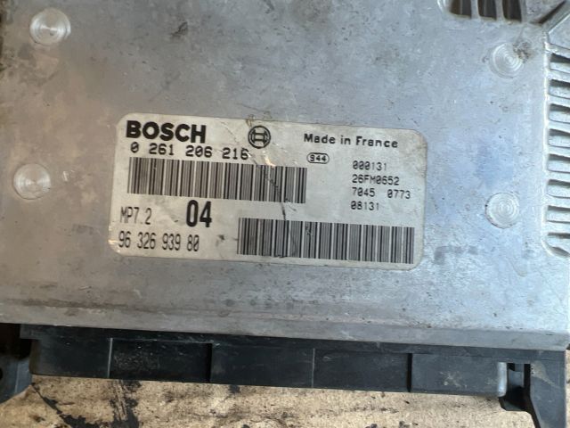 bontott PEUGEOT 206 Motorvezérlő