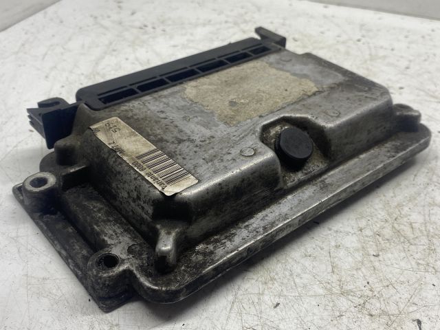 bontott PEUGEOT 206 Motorvezérlő