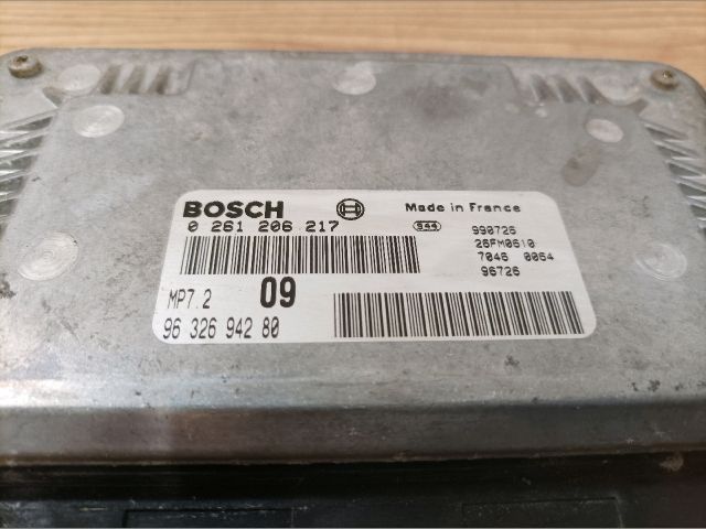 bontott PEUGEOT 206 Motorvezérlő