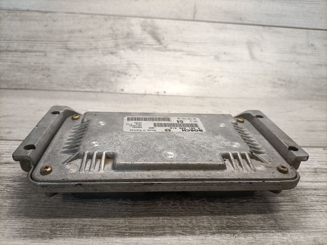 bontott PEUGEOT 206 Motorvezérlő